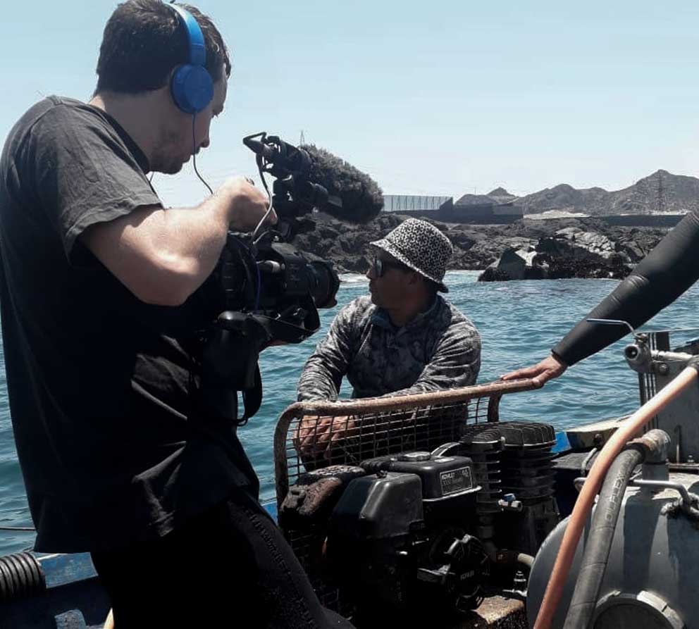 Lucas Zañartu Grabando